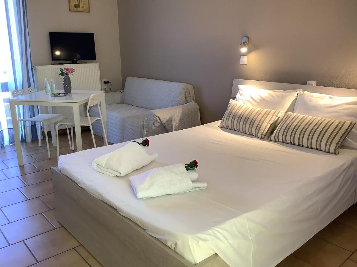 Piccolo Paradiso Apartments Káto Darátsos Eksteriør bilde